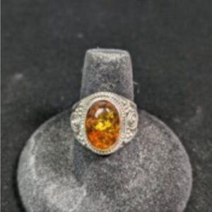 Stunning Vintage Sterling Silver Amber Ring